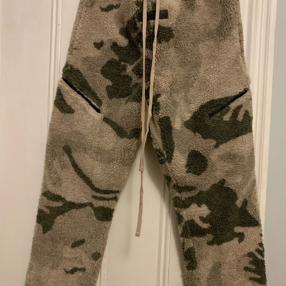 FOG Essentials Camouflage Fleece Pants